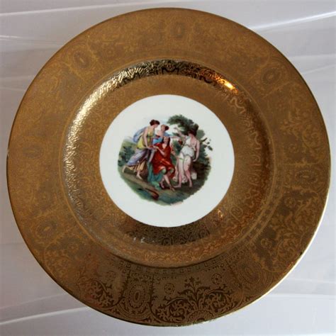 ANTIQUE SABIN CREST-O-GOLD 22K COLONIAL WARRANTED CHINA You get everything in the pictures. . Warranted 22k gold china